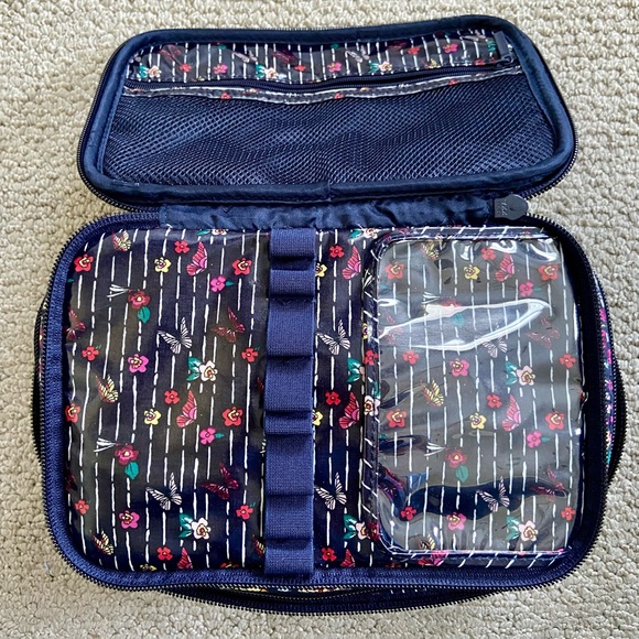 Vera Bradley Itsy Ditsy Floral Brush Up Cosmetic Case - Picture 7 of 15